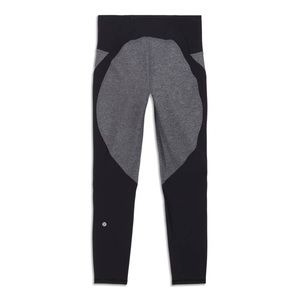 Discontinued Lululemon Black/Heathered Grey Leggings Size 4